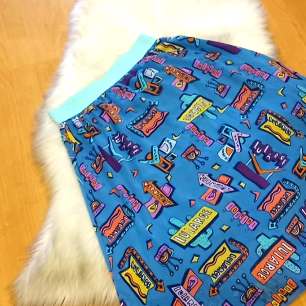 LulaRoe Lola Lined Printed A line Midi Skirt-#1218…